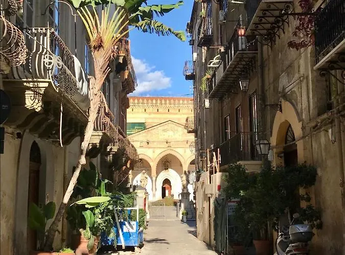 La Siciliana-di Fronte La Cattedrale 度假居