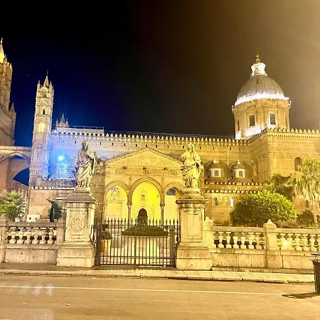 La Siciliana-di Fronte La Cattedrale *