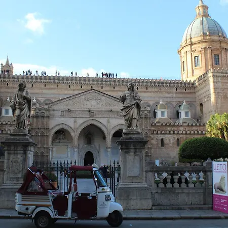 Holiday home La Siciliana-di Fronte La Cattedrale Palermo
